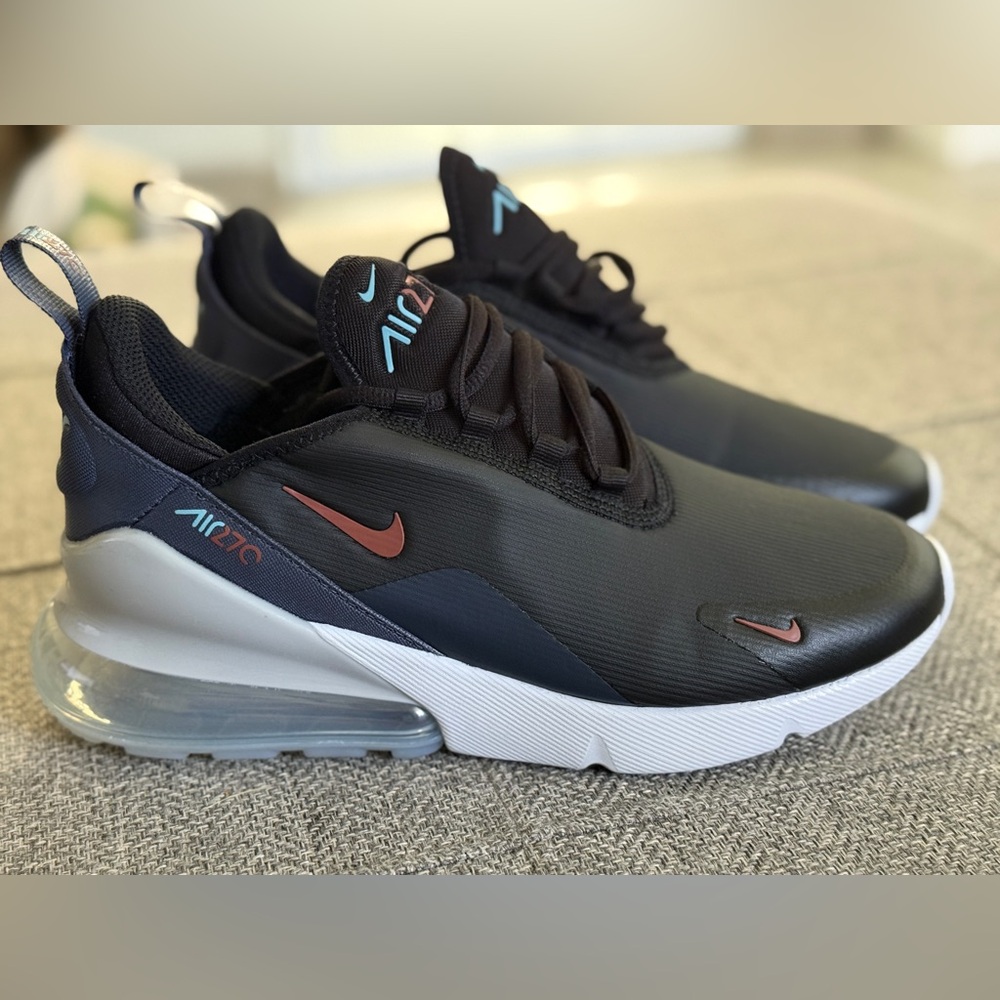 Nike Air Max 270 6.5 Y Womens 8